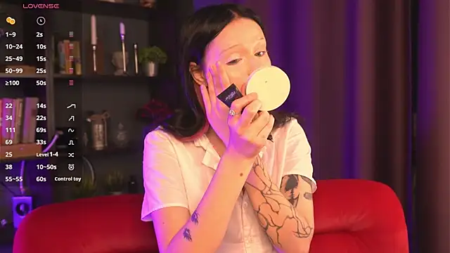 kittenlolla online show from 04.14.26