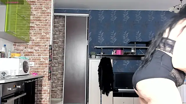Lucky Milf online show from 05.28.26