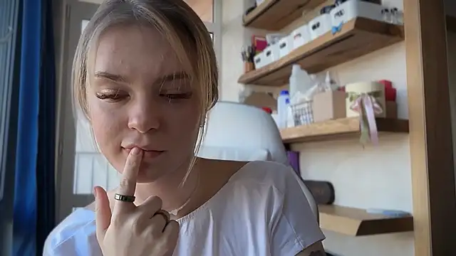 cyberl0ve  online show from 04.12.26