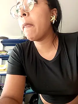 Babyfull lips online show from 03.20.26