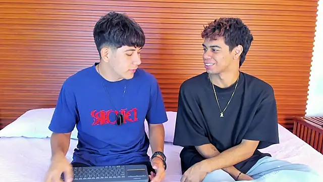 peakk twiinns online show from 04.07.26