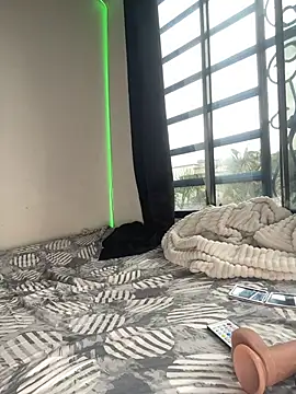 Encore Angel online show from 04.04.26