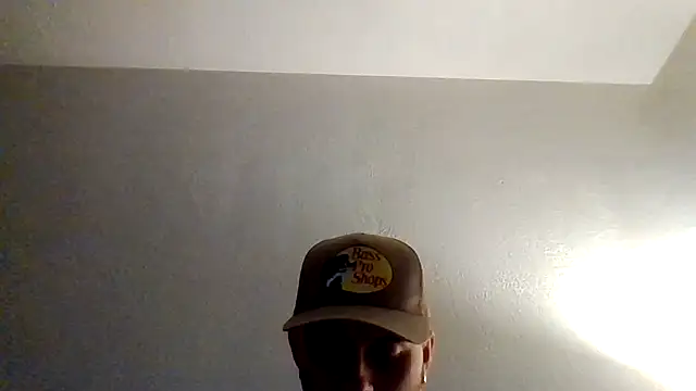 Snapshot of TallHungandCloudy69 chatting on 03.04.26 TallHungandCloudy69 online show from 03.04.26