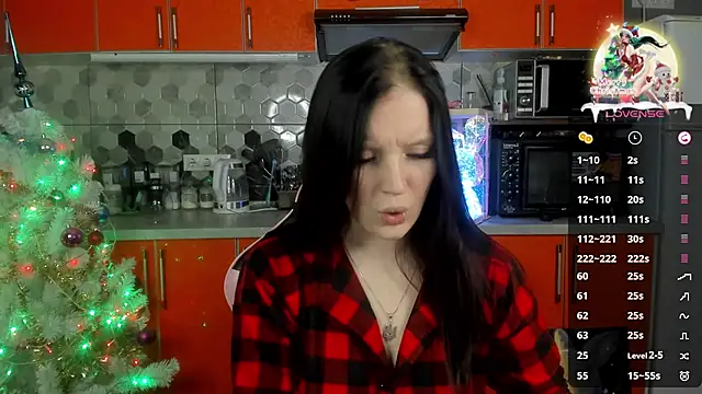 Snapshot of Mary_Blu chatting on 12.24.24 Mary Blu online show from 12.24.24