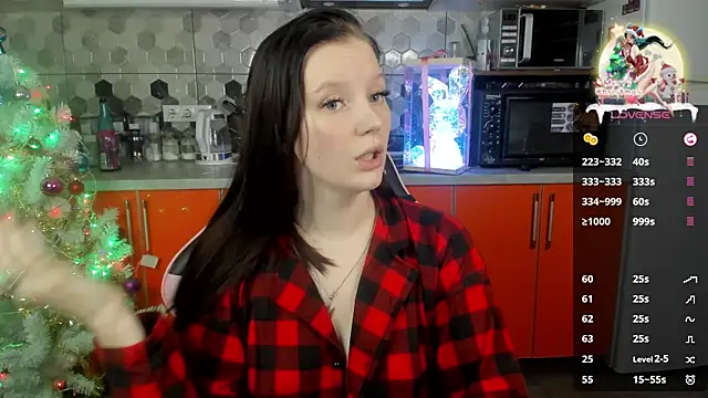 Snapshot of Mary_Blu chatting on 12.25.24 Mary Blu online show from 12.25.24