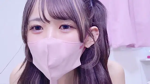 Snapshot of EMIRI_0426 chatting on 03.09.26 EMIRI 0426 online show from 03.09.26