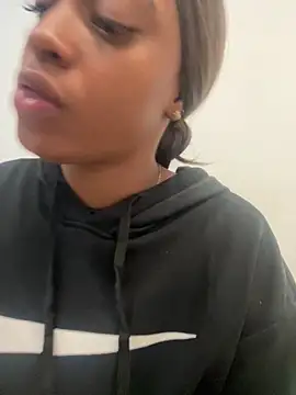 LiaTrainor online show from 04.01.26