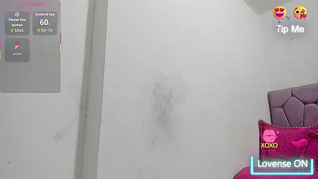 Snapshot of saraladys chatting on 07.07.26 saraladys online show from 07.07.26