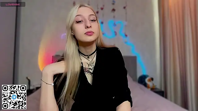 Emma Willson online show from 07.30.26