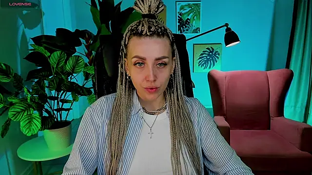 MonicaRiley online show from 06.19.26