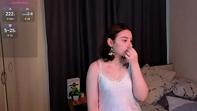 BreannaBuczak online show from 04.11.26