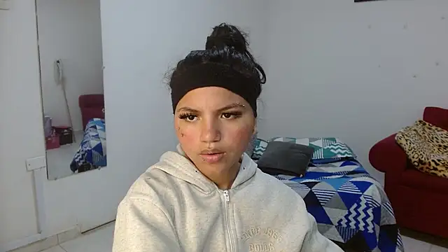 Snapshot of kimmyfuckass chatting on 06.19.26 kimmyfuckass online show from 06.19.26