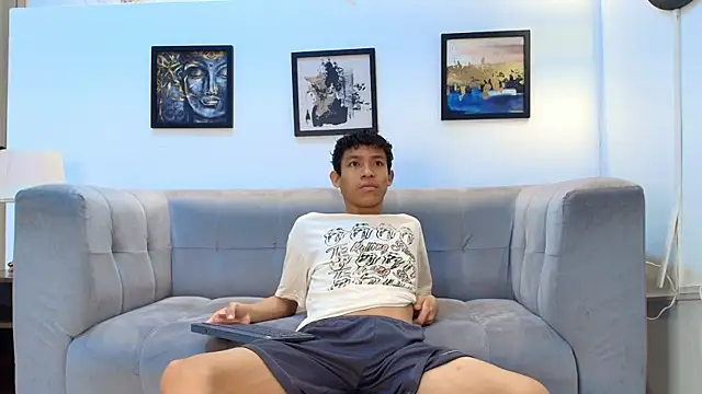 SKINNY BOYXXX online show from 04.02.26