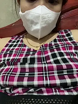 Snapshot of Layla_2x chatting on 03.03.26 Layla 2x online show from 03.03.26