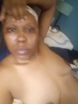 Snapshot of Mbaleehle chatting on 03.19.26 Mbaleehle online show from 03.19.26