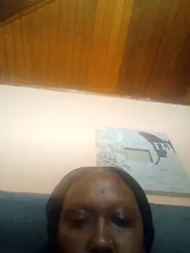 Snapshot of Mbaleehle chatting on 05.21.26 Mbaleehle online show from 05.21.26