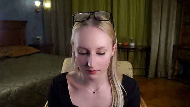 CatarinaGulla online show from 03.11.26