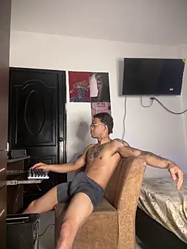 Kenny romano online show from 04.18.26