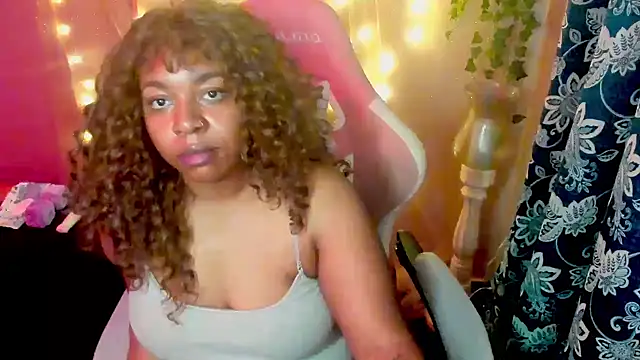 Goddess MercedesRedd online show from 04.11.26