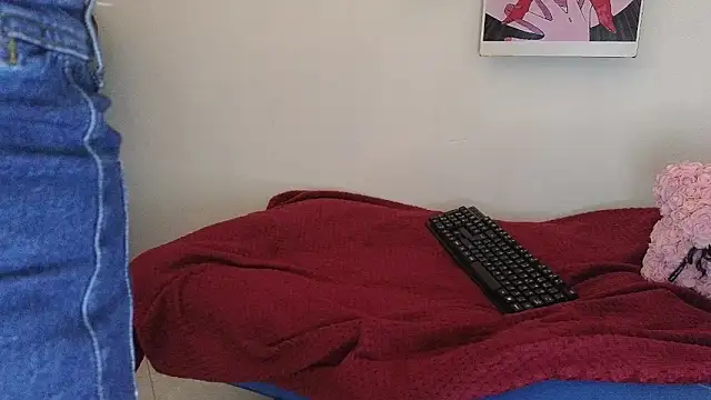 Caroline hernandes online show from 04.16.26