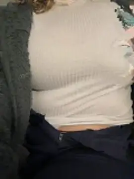 Snapshot of Iza1609 chatting on 03.03.26 Iza1609 online show from 03.03.26