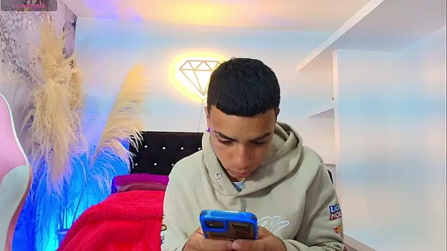 Ariatna Andy online show from 04.18.26