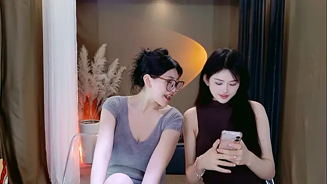 Snapshot of Banana-Milk69 chatting on 06.27.26 Banana-Milk69 online show from 06.27.26