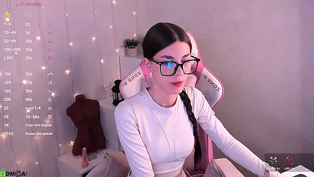 LunaRossaa online show from 03.16.26