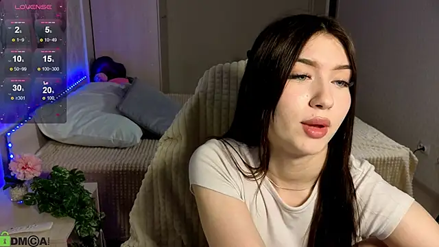 Snapshot of Sugar_Kitten12 chatting on 06.17.26 Sugar Kitten12 online show from 06.17.26