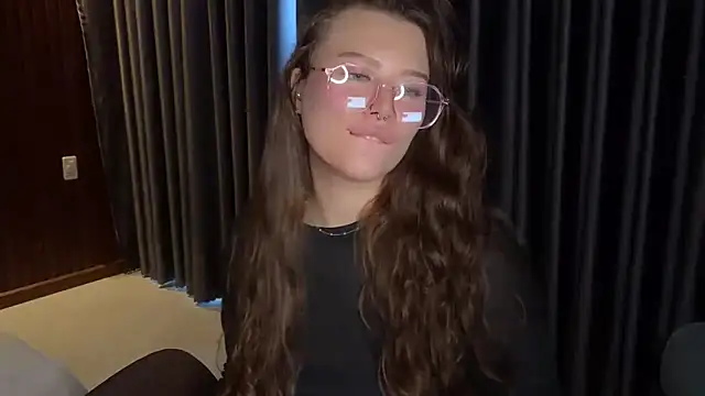 KristieKitty online show from 05.16.26