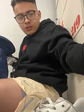 OliverTabordaa online show from 04.02.26