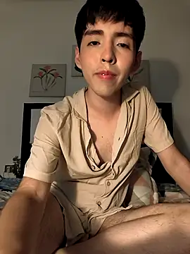 Lucca  555 online show from 04.12.26