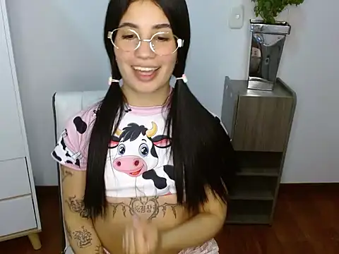 Lucy engel online show from 03.21.26