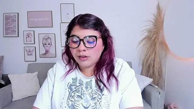 Dana sophiia online show from 04.15.26