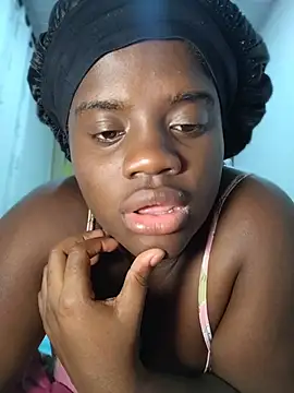 YourLiaa  online show from 03.24.26