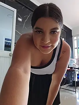 Pretty Julieta online show from 07.16.26