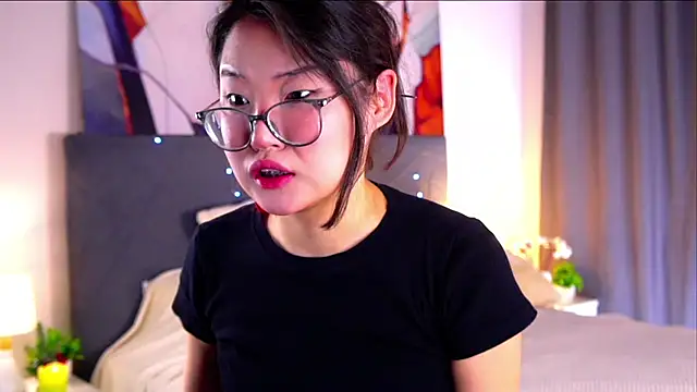 NelleMihalko online show from 04.07.26