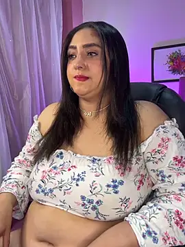 Selenee23 online show from 04.14.26