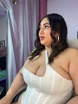 Selenee23 online show from 04.24.26