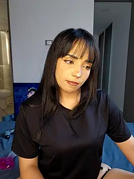 Hannae3 online show from 05.18.26