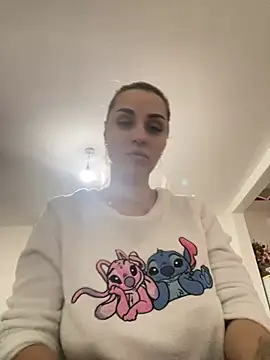 Giullyaxxx online show from 03.12.26