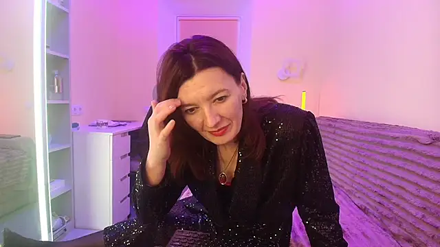 Snapshot of Bonnie_Naughtyy chatting on 05.18.26 Bonnie Naughtyy online show from 05.18.26