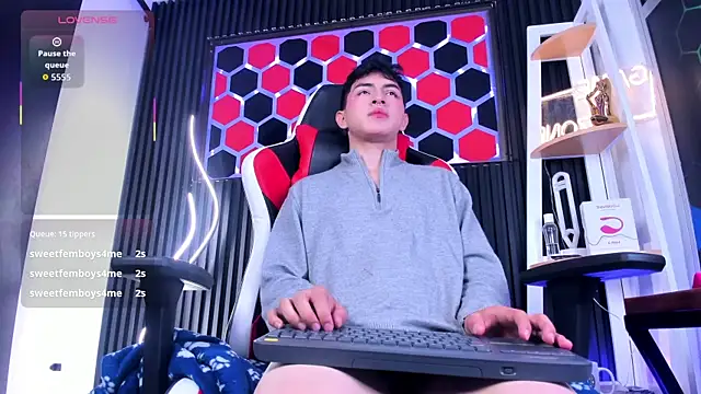 Cristopher Wild online show from 06.10.26