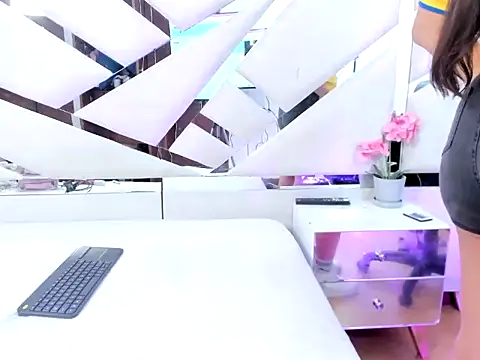 Sophia RousX online show from 06.17.26