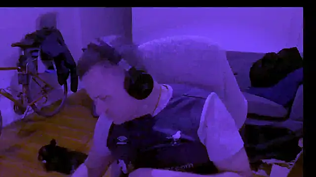 NeonDancer online show from 03.11.26