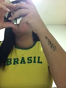 Snapshot of Gabrielaparaiso chatting on 06.14.26 Gabrielaparaiso online show from 06.14.26