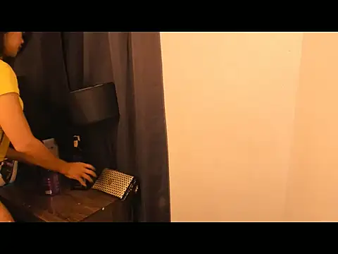 YunaBigCock online show from 07.17.26
