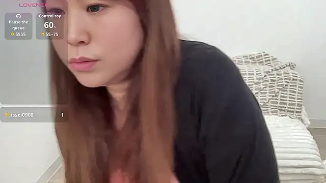 Snapshot of pinkymama chatting on 07.18.26 pinkymama online show from 07.18.26