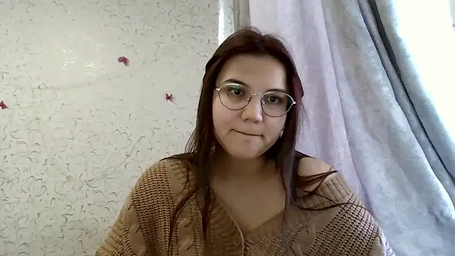 Aurora Breeze online show from 05.02.26