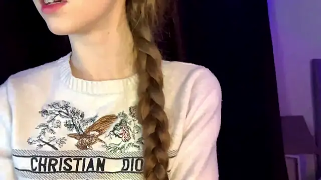 Kissme Kira online show from 03.12.26